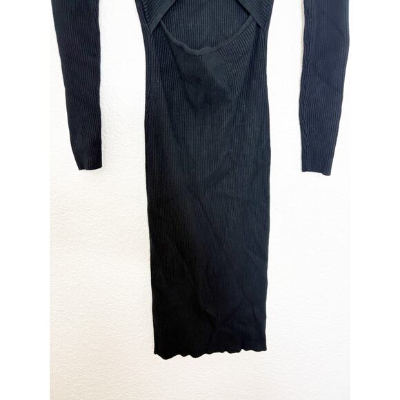 Abercrombie & Fitch Cinched Front Cutout Midi
Sweater Dress Size Small Black - Picture 10 of 13
